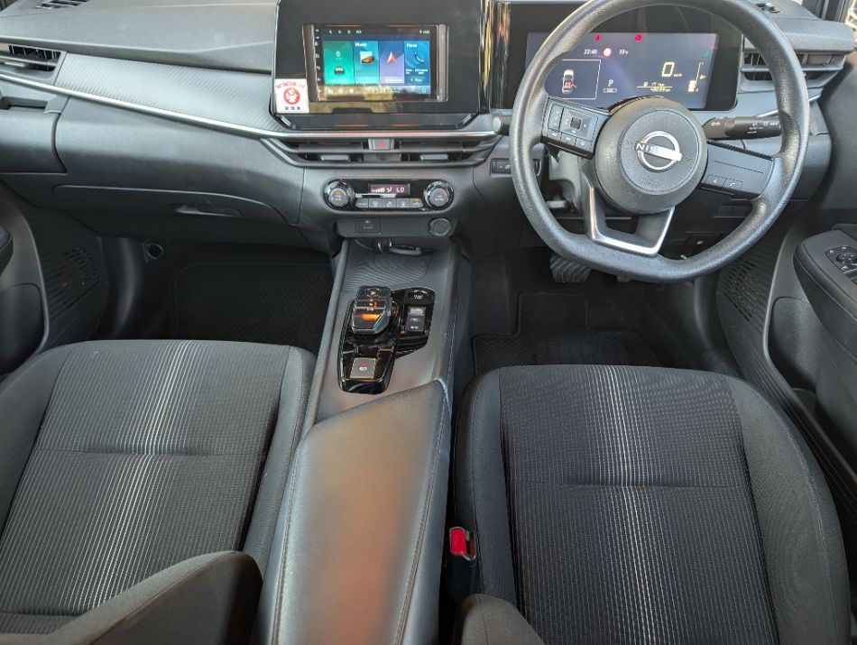 NISSAN NOTE E-POWER photo 3