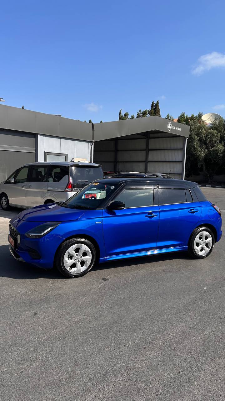 SUZUKI SWIFT photo 4