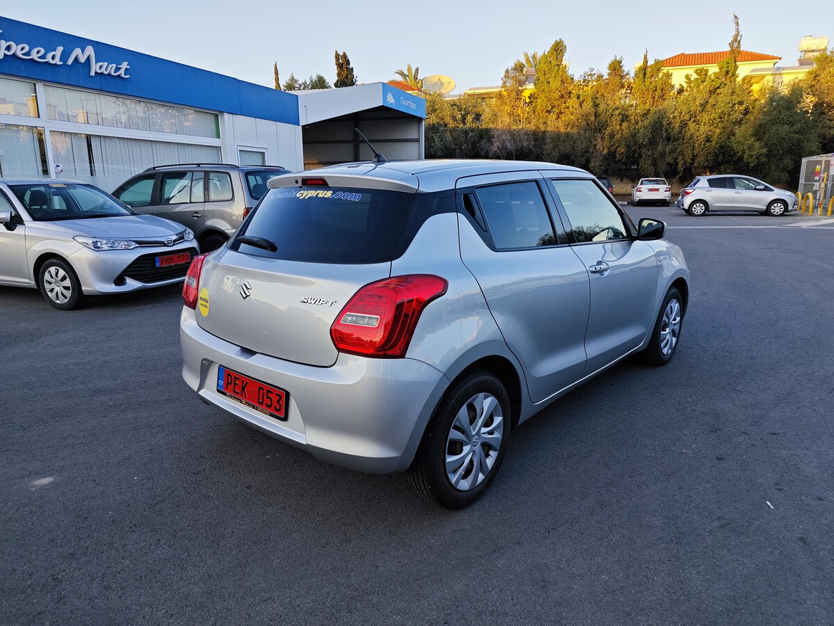 Suzuki Swift &mdash; photo 3