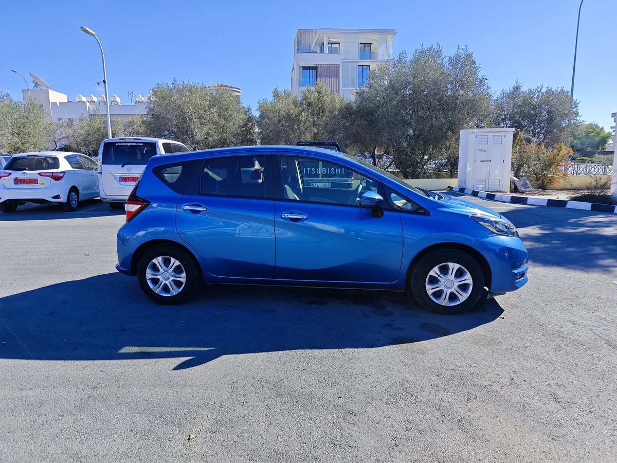 Nissan Note &mdash; photo 4
