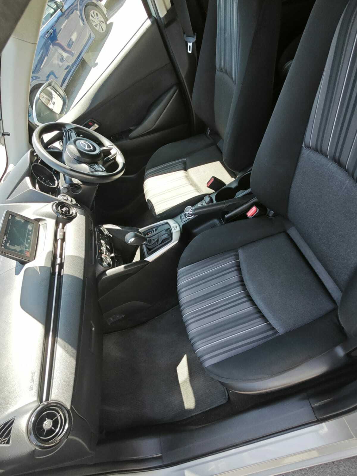 Mazda 2 &mdash; photo 4