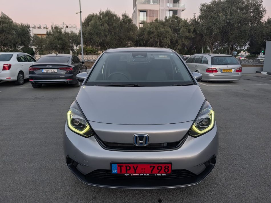 HONDA FIT HYBRID photo 3
