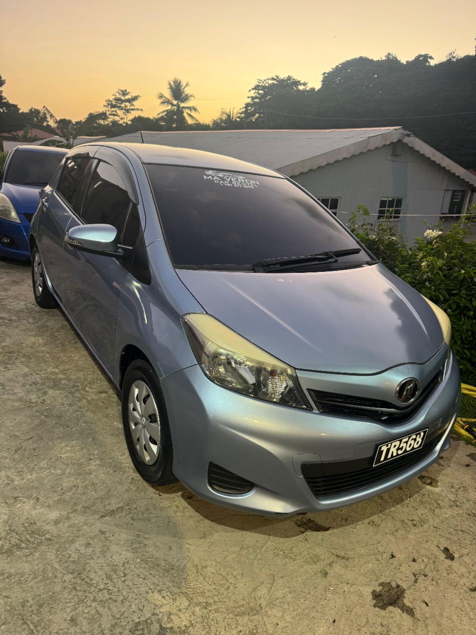 VITZ TOYOTA