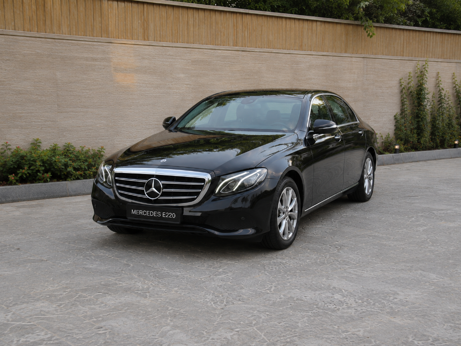 MERCEDES-BENZ E220