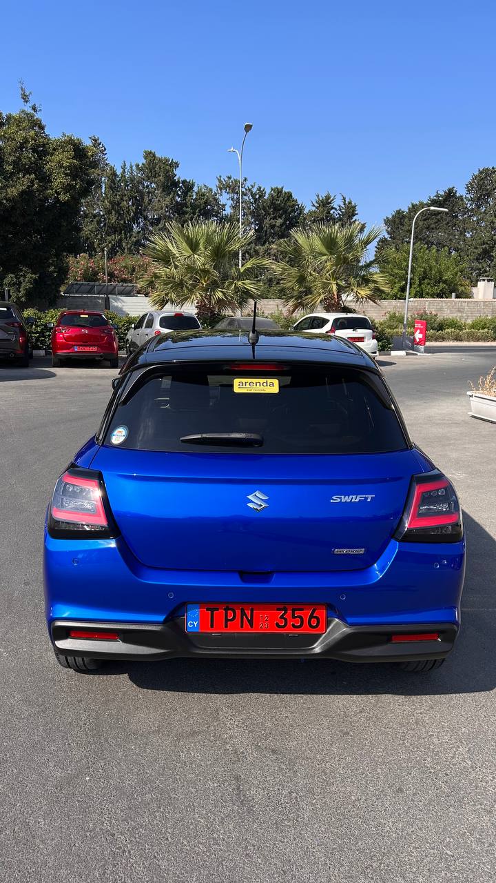 SUZUKI SWIFT photo 3