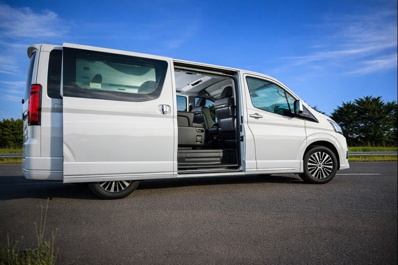 Toyota HiAce 2022 · 2