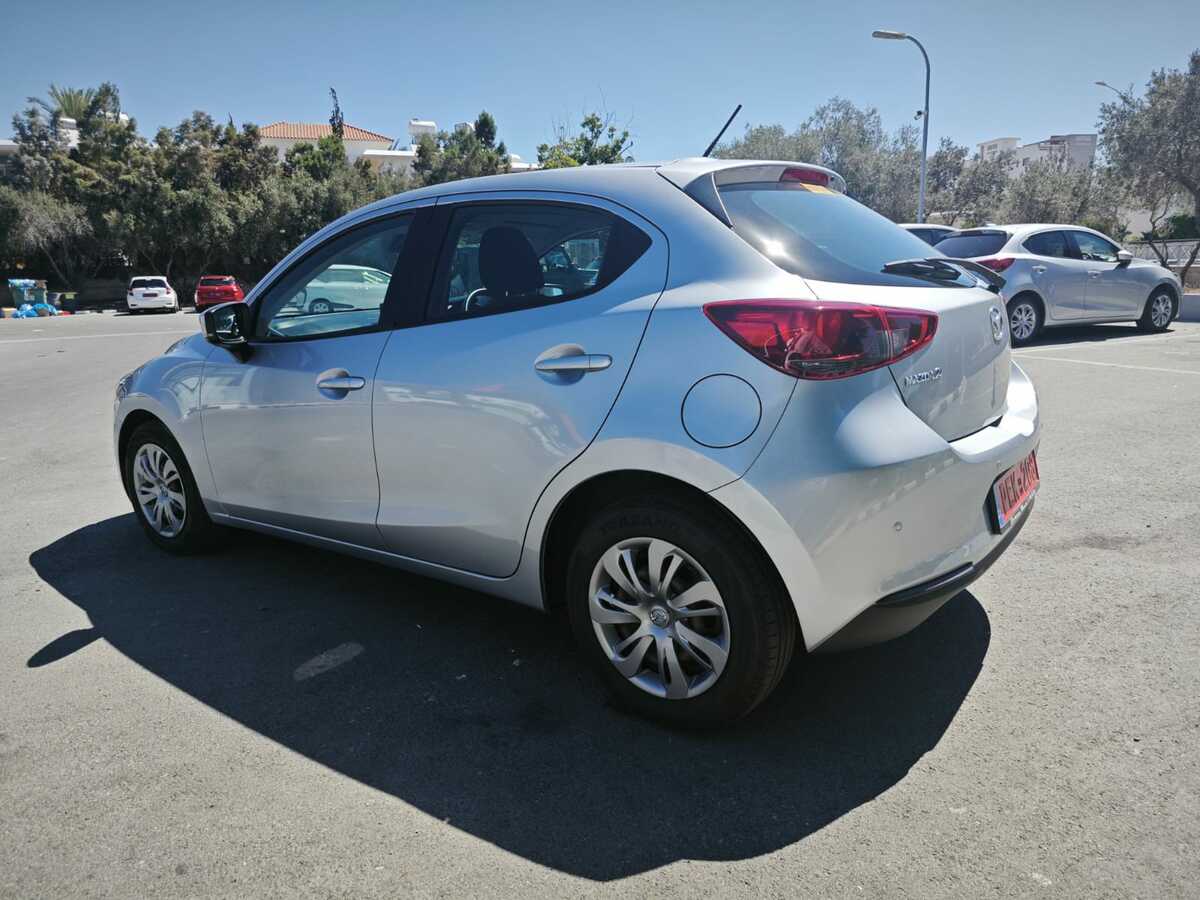 Mazda 2 &mdash; photo 3
