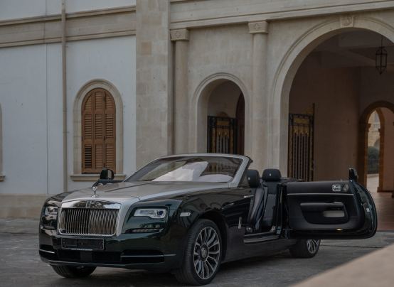 DÄMMERUNG ROLLS-ROYCE