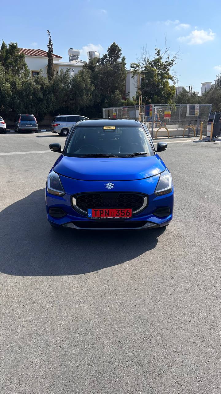 SUZUKI SWIFT photo 2