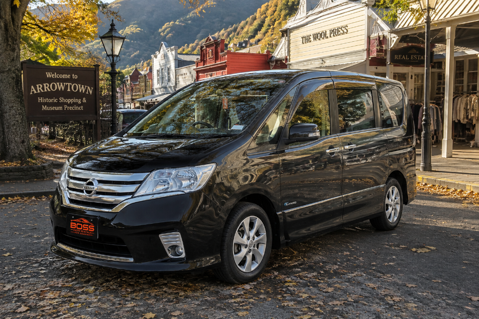 SERENA HYBRID 8 SEATER NISSAN