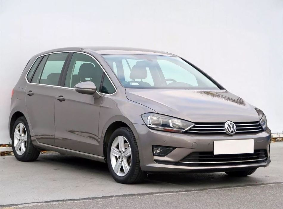 VOLKSWAGEN GOLF SPORTSVAN