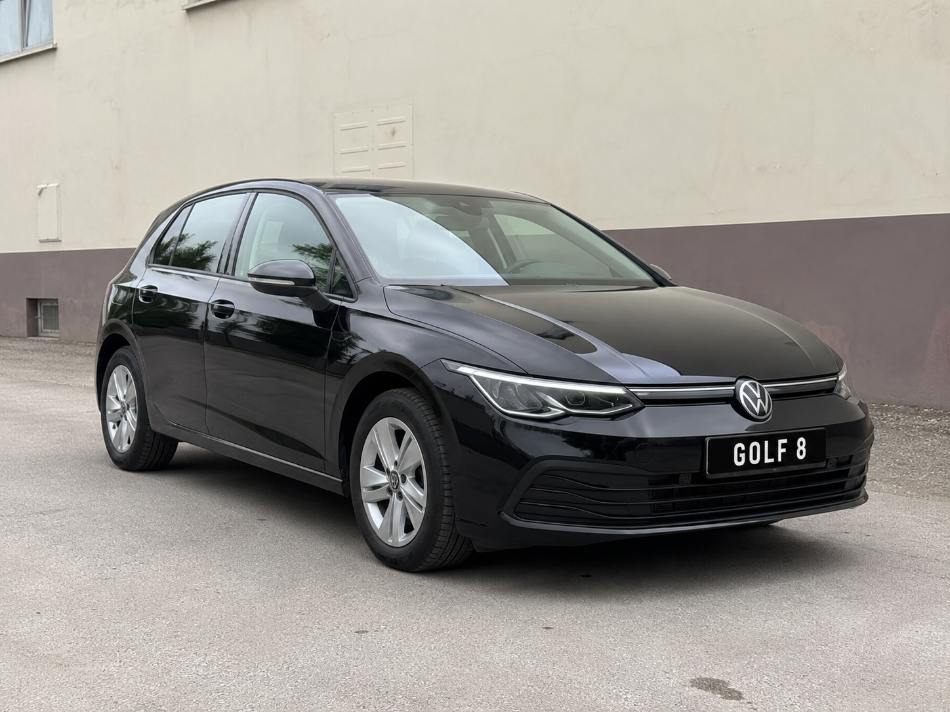 VOLKSWAGEN GOLF 8