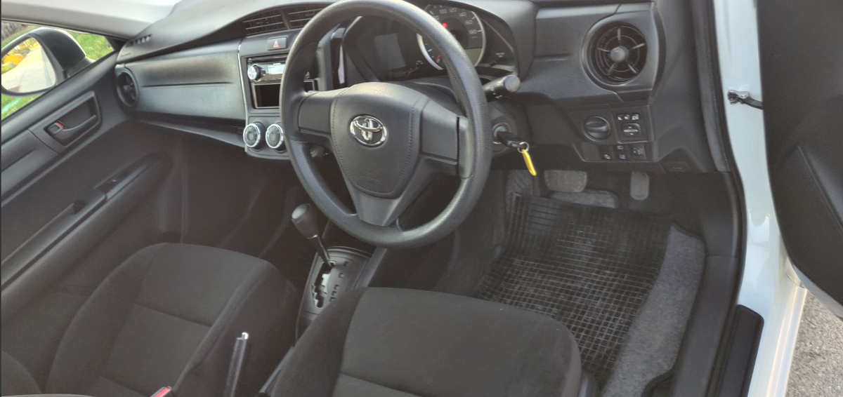 Toyota Corolla Axio — photo 5