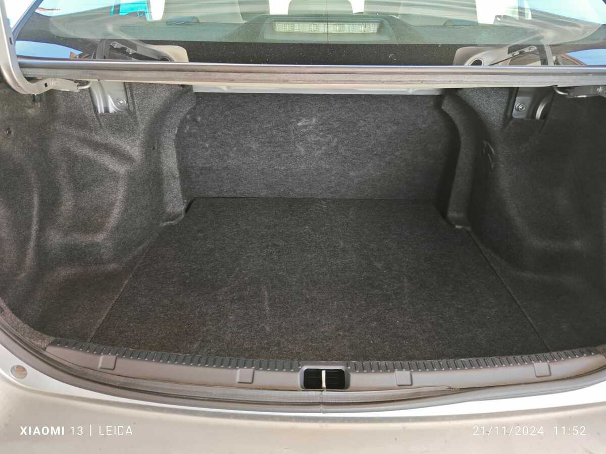 Toyota Corolla Axio &mdash; zdjęcie 5