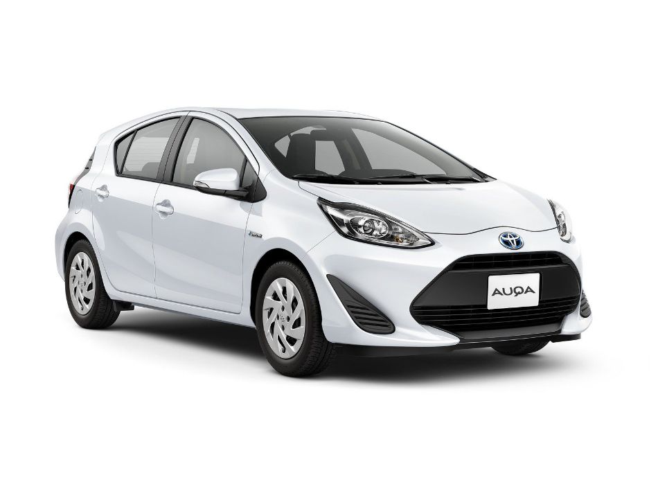 TOYOTA AQUA HYBRID